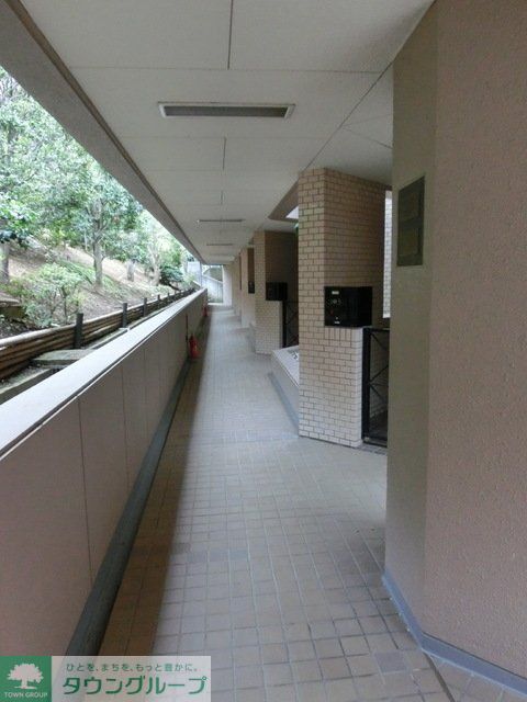 その他　★玄関前スペースです★