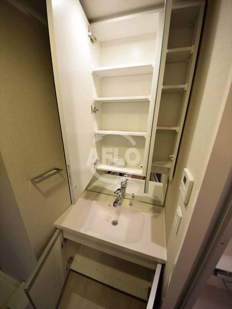 洗面設備　アーバネックス本町　独立洗面台