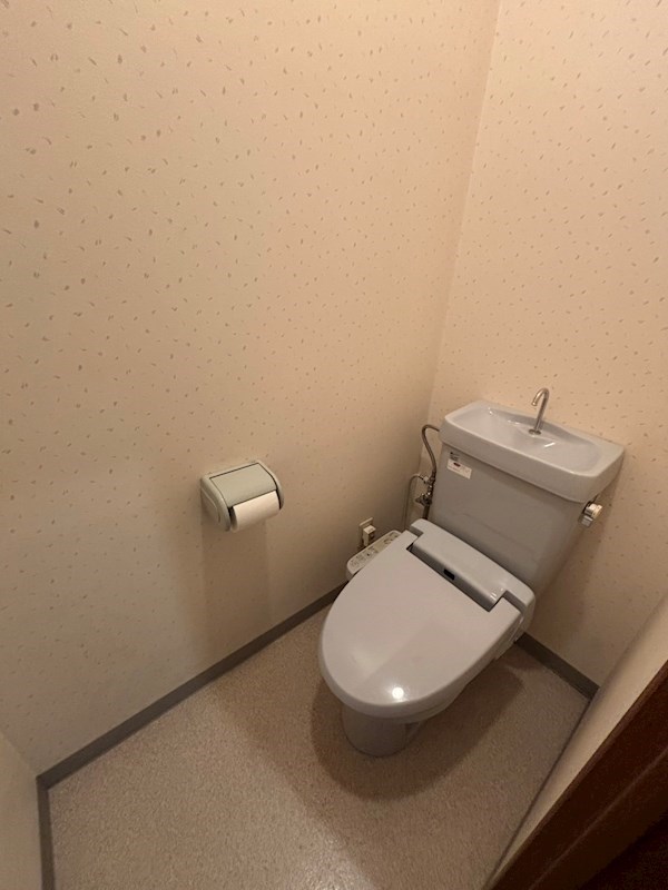 トイレ　※別部屋参考写真