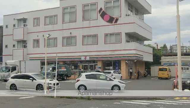 コンビニ　セブンイレブン（コンビニ）まで891m