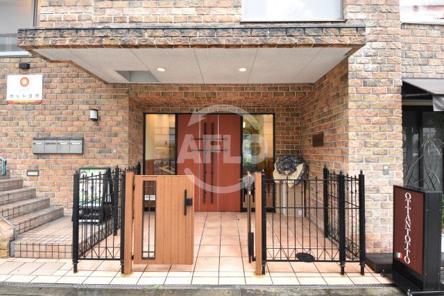 エントランス　ブラーヴォ扇町　エントランス