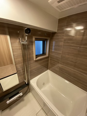 バス・シャワールーム　バスルーム