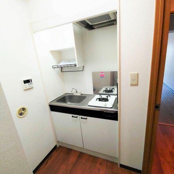 キッチン　※別部屋写真参照