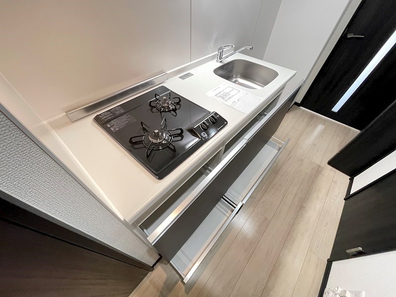 キッチン　※同棟同型　1階部分内観写真、現状優先となります。