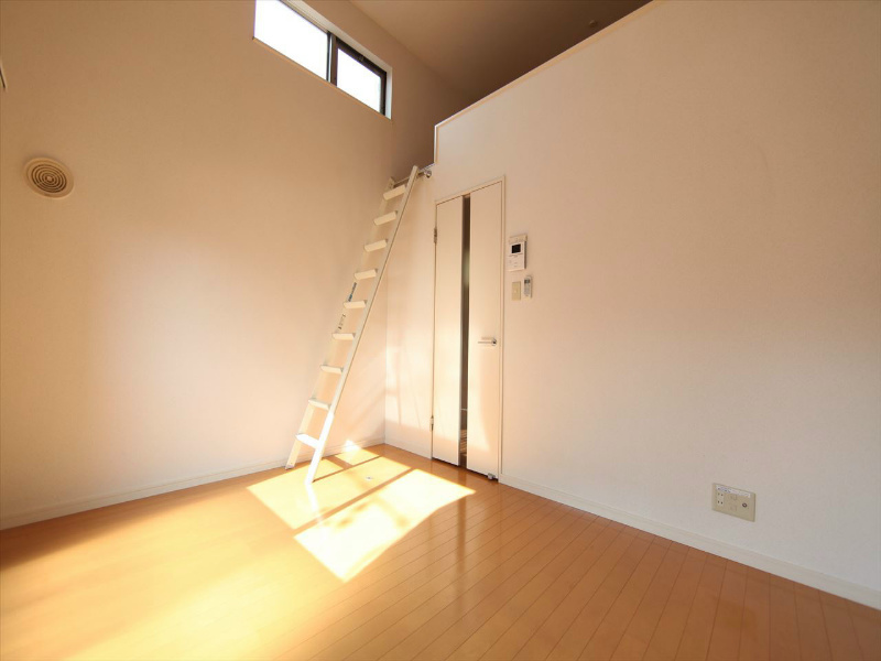 居室・リビング　洋室6.0帖　ロフト6.0帖（収納としても使用できます）同仕