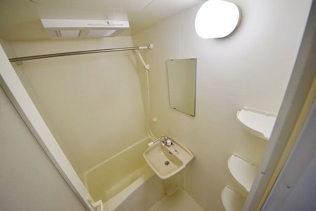 バス・シャワールーム　★お問い合わせはタウンハウジングまで★