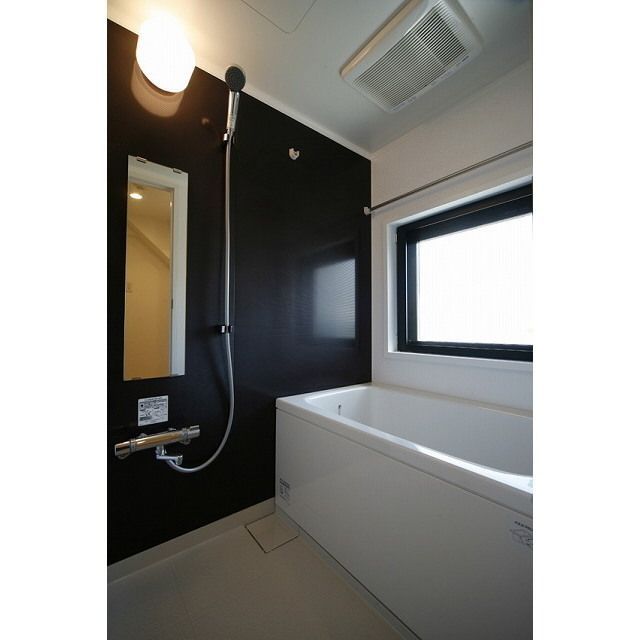 バス・シャワールーム　※全て別号室のお写真。内装等参考にしてください。