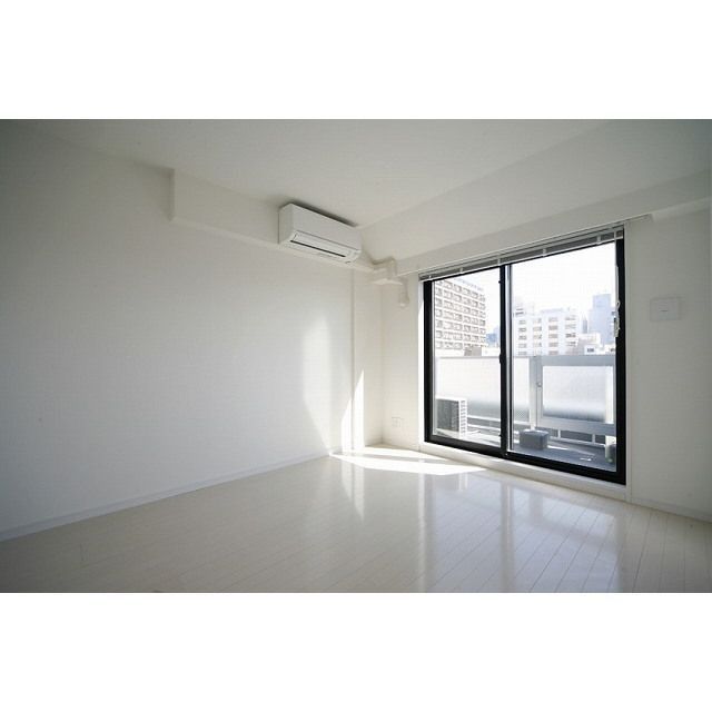 居室・リビング　※全て別号室のお写真。内装等参考にしてください。