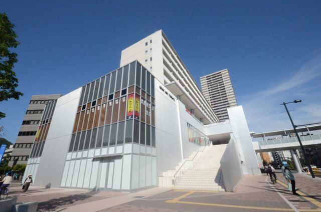 ショッピングセンター　グランアークテラス（ショッピングセンター）まで555m