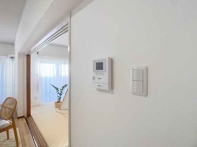 セキュリティ　写真は空室の一室です。実際のお部屋と仕様等が異なる場合、現状