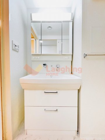 洗面設備　独立洗面化粧台付き