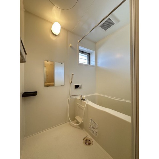 バス・シャワールーム　※同仕様、別の部屋の写真です