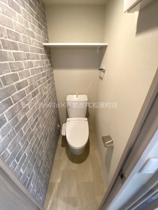 トイレ　トイレ（ウォシュレット付き）