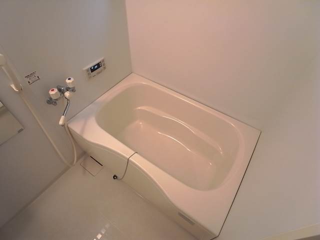 バス・シャワールーム　一日の疲れを癒せますね。