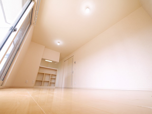 居室・リビング　ゆったり過ごせる居間です