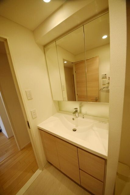 洗面設備　同仕様