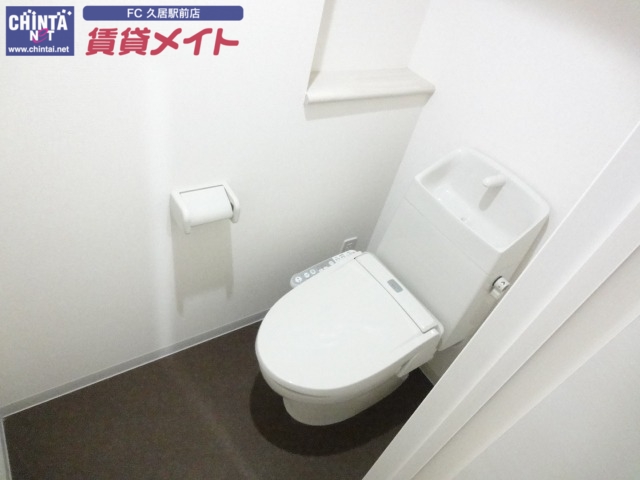 トイレ　同物件年別室写真