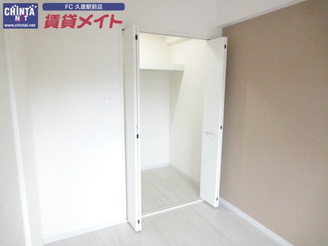 収納　同物件年別室写真