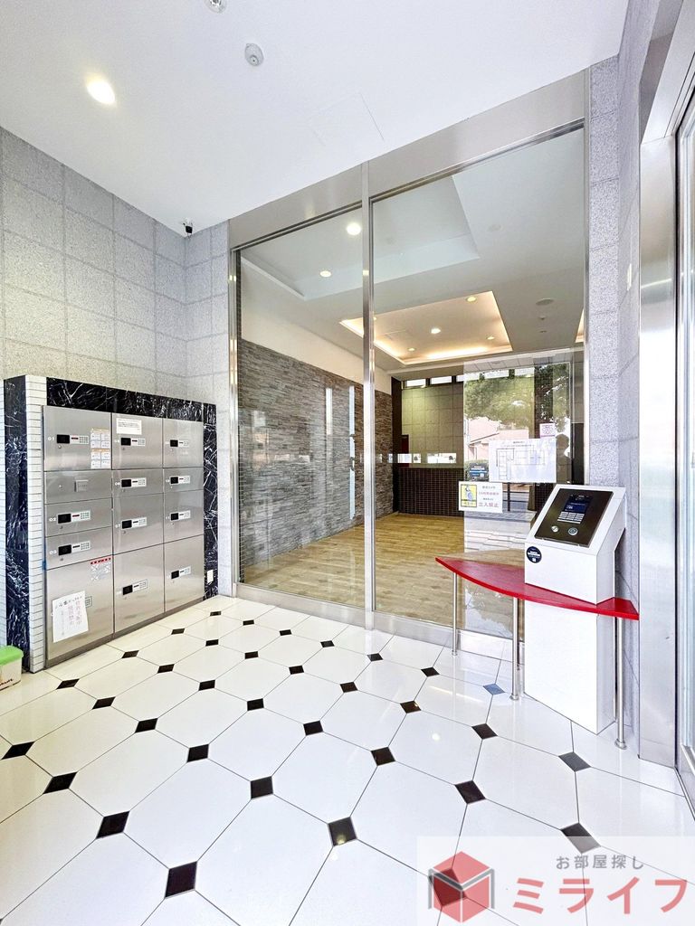 エントランス　エントランス