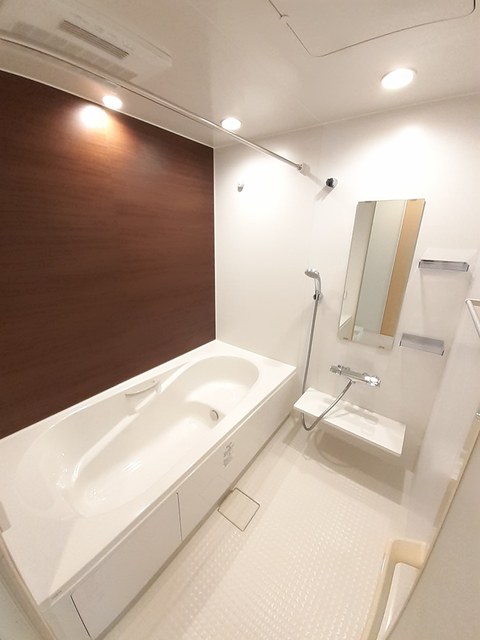 バス・シャワールーム　バス