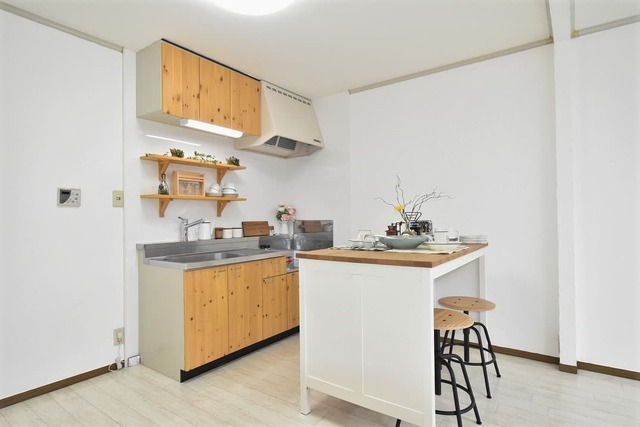 キッチン　使い勝手のよいカウンター付きのキッチンです！