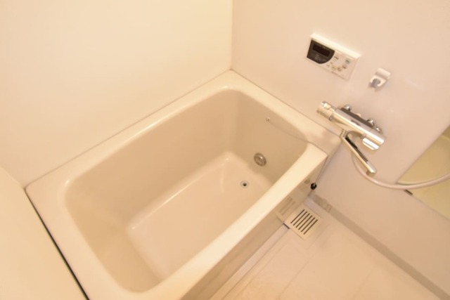 バス・シャワールーム　うれしい追焚機能付き♪