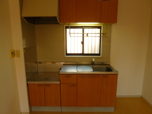 キッチン　収納たっぷりのキッチンは調理器具も多く収納できます♪