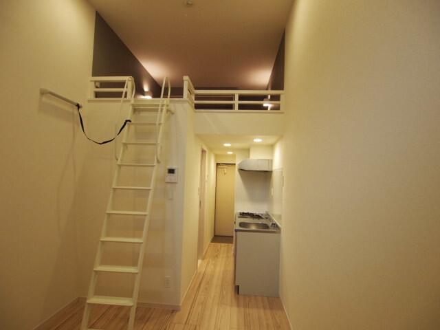 その他部屋・スペース　ロフト付きデザイナーズ