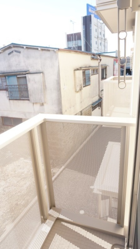 バルコニー　図面と現状に相違がある場合には現状を優先