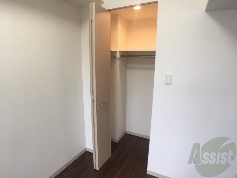 収納　クローゼットがありました。お洋服や荷物はここへ