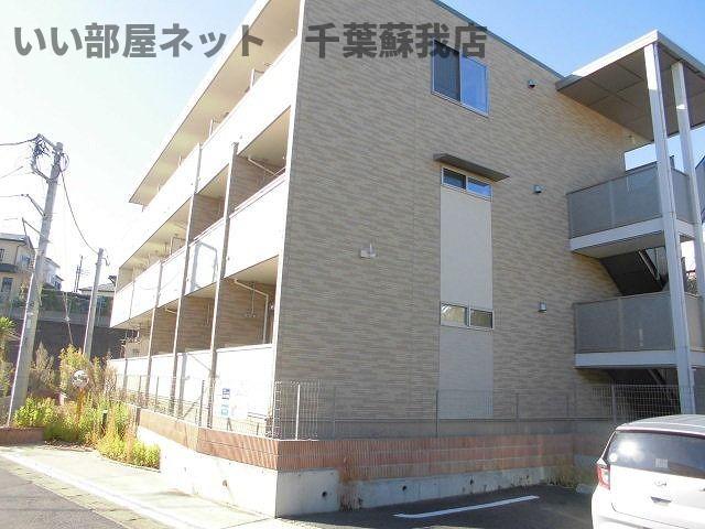 建物外観　外観は落ち着いています