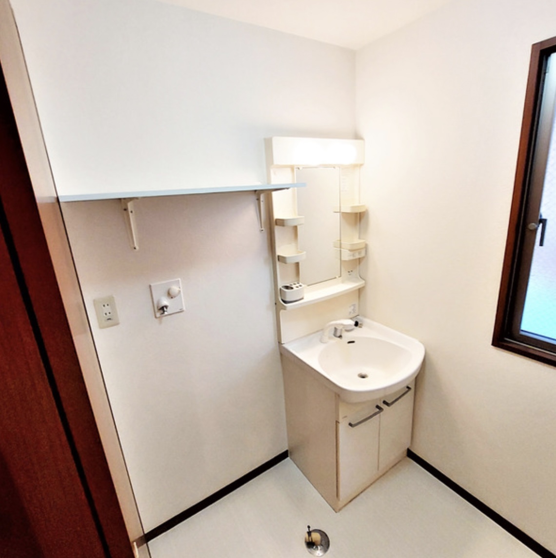 洗面設備　弊社は都内全域の物件をご紹介可能です！