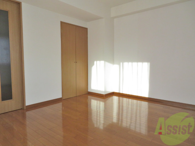 その他部屋・スペース　ベッドを置いても十分使いやすそうなお部屋です