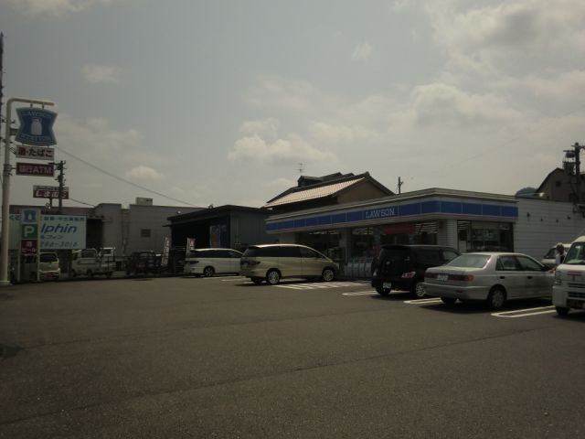 コンビニ　ローソン（コンビニ）まで300m