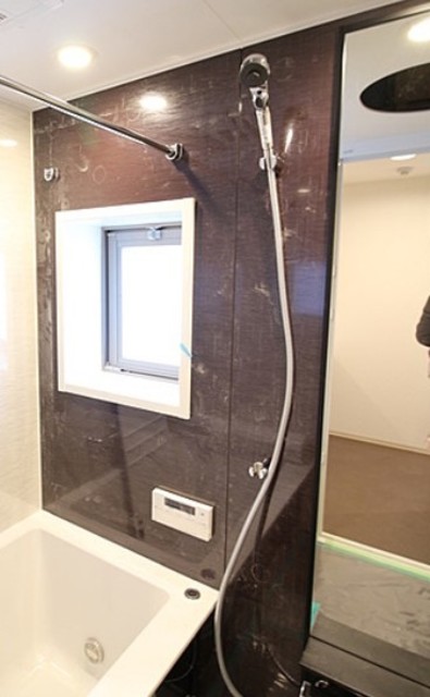 バス・シャワールーム　バスルーム