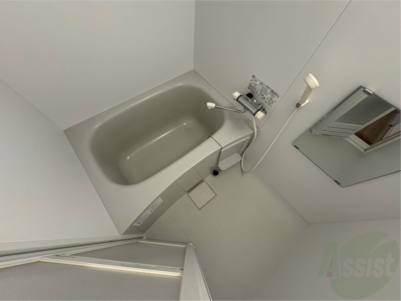 バス・シャワールーム　お風呂になります。一日の疲れを癒してくださいね。