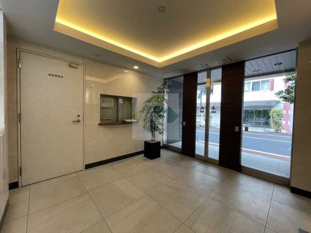 エントランス　デュオステージ巣鴨