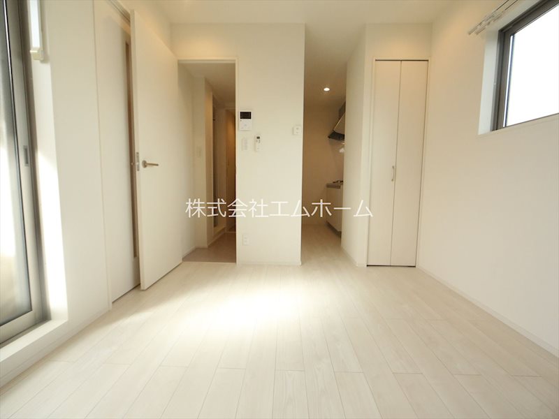 その他部屋・スペース　洋室7.7帖　システムキッチン　エアコン完備　クローゼット付