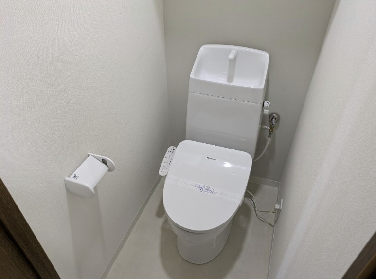 トイレ　シャワートイレ