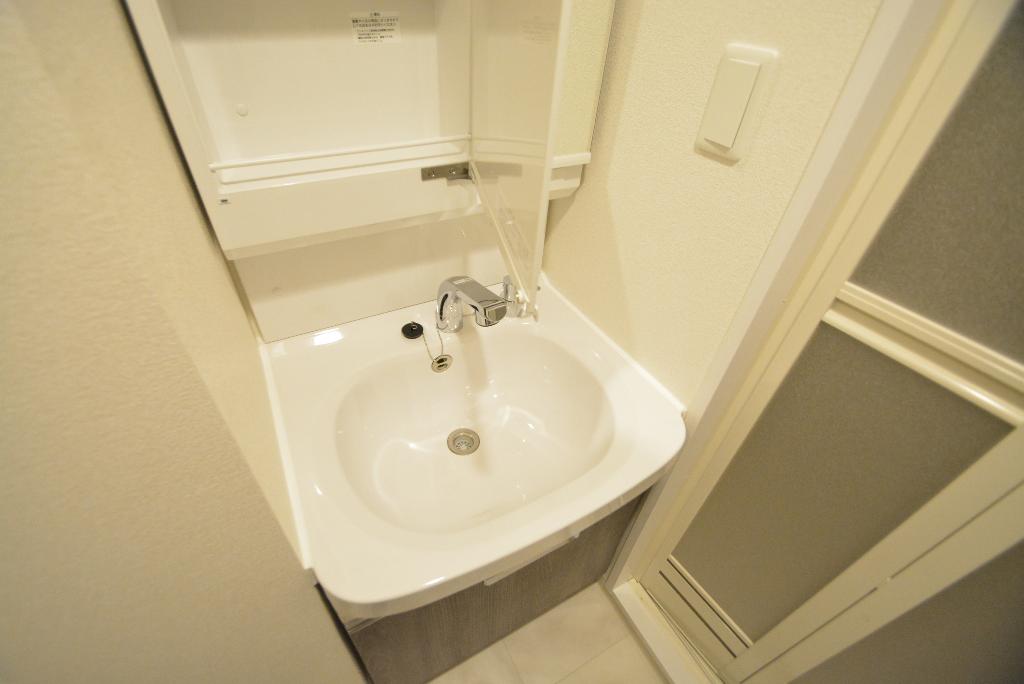 洗面設備　洗髪洗面化粧台