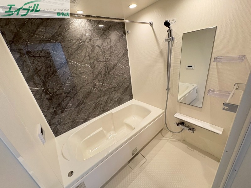 バス・シャワールーム　同タイプの画像です