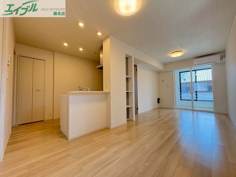 居室・リビング　同タイプの画像です