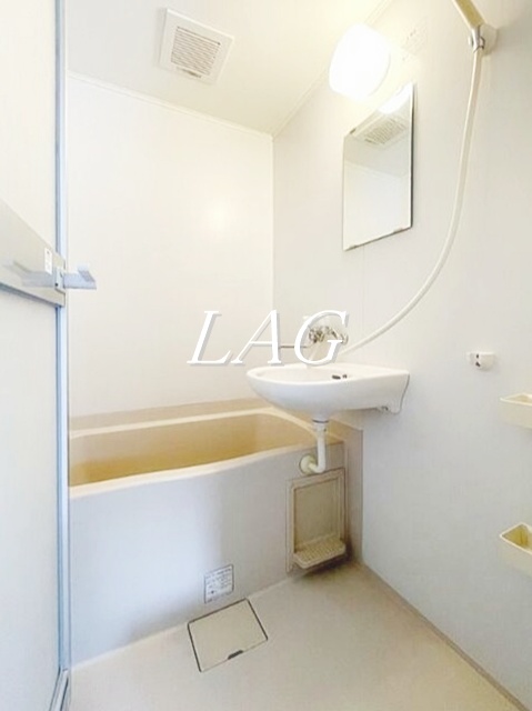 バス・シャワールーム　お風呂です。