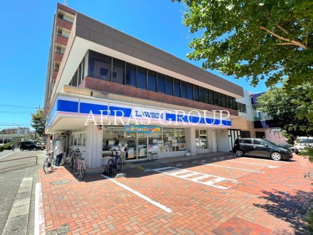 コンビニ　ローソン浦和東岸町店（コンビニ）まで132m