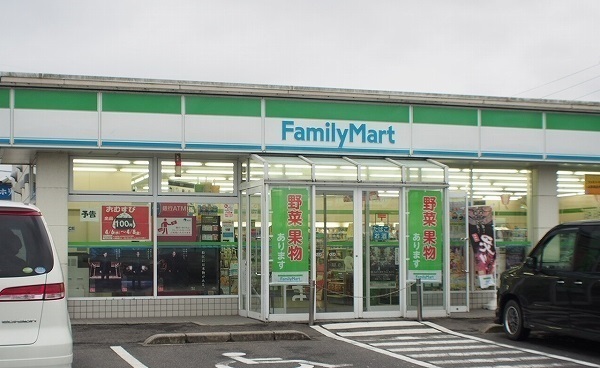 コンビニ　ファミリーマート 玉造温泉店（コンビニ）まで2800m