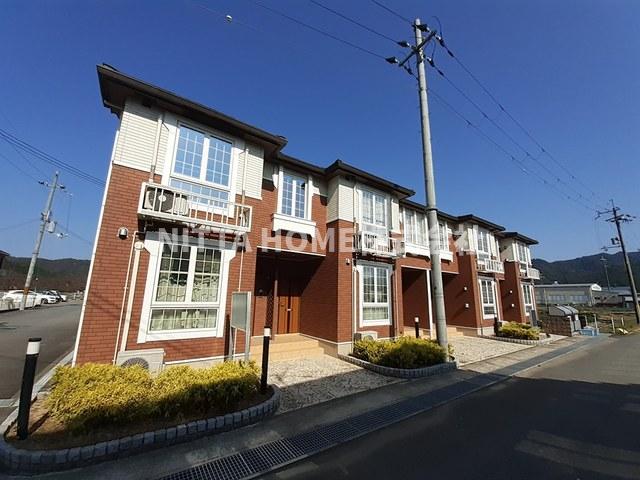 建物外観　追い焚きや浴室乾燥などがついています◎