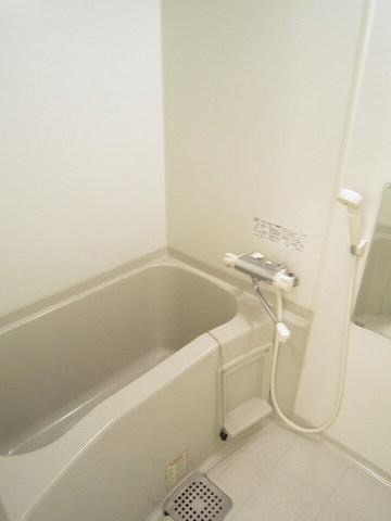 バス・シャワールーム　風呂