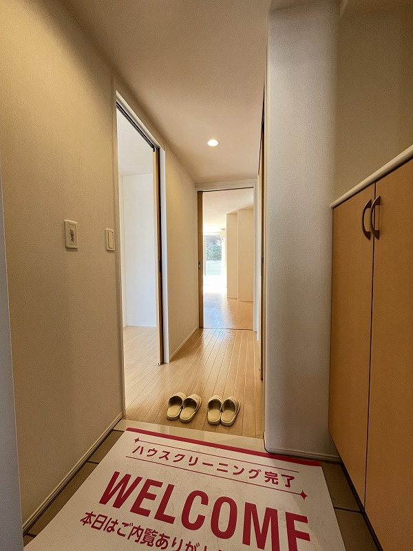 玄関　反転タイプ