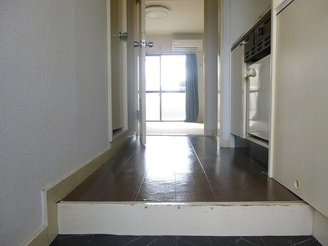 玄関　別部屋参考写真