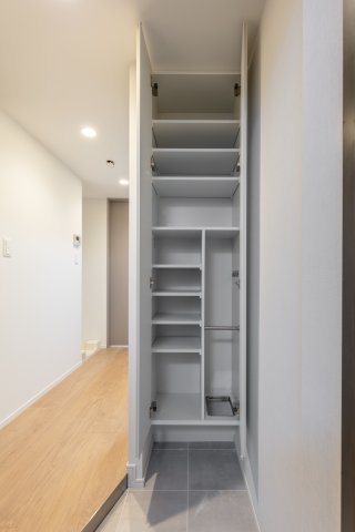 その他　※参考写真です（カラータイプが異なる場合がございます）